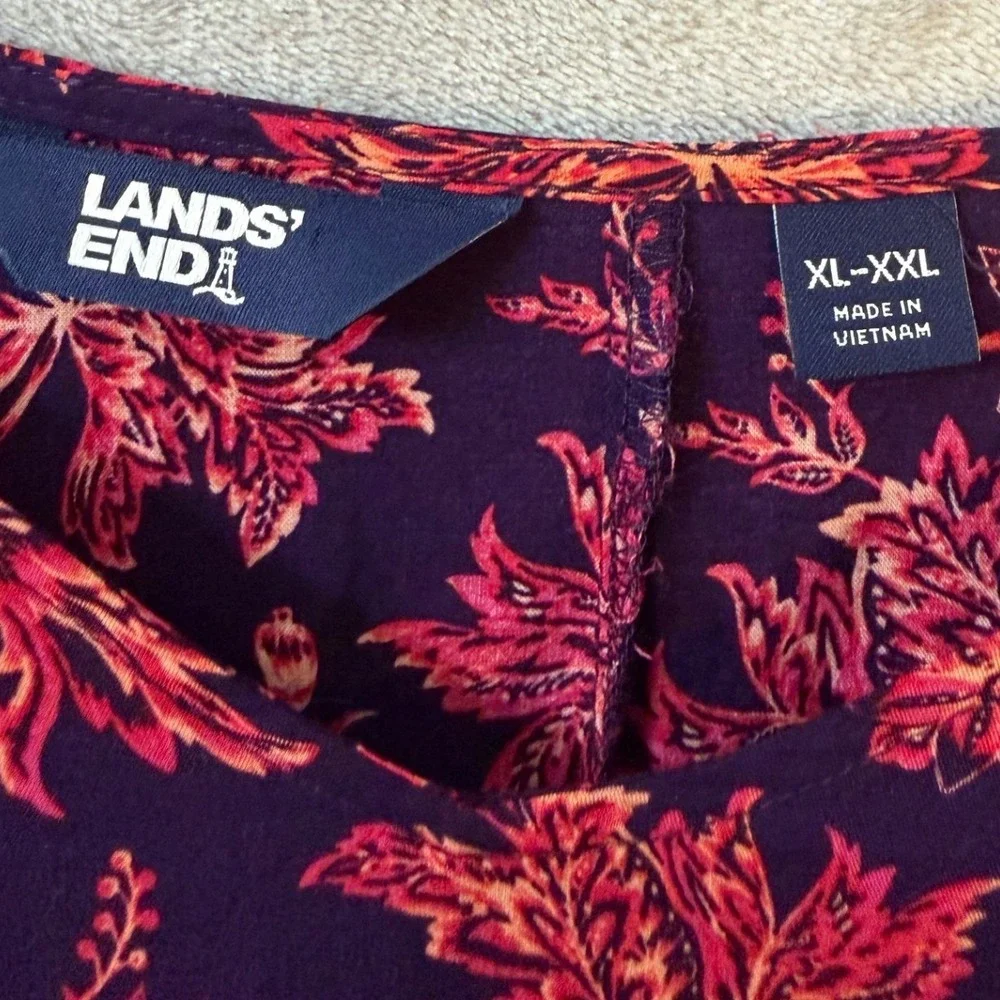 Lands End excellent pre